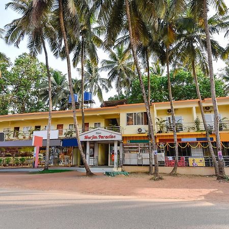 Fabexpress Morjim Paradise - Nr Morjim Beach 외부 사진